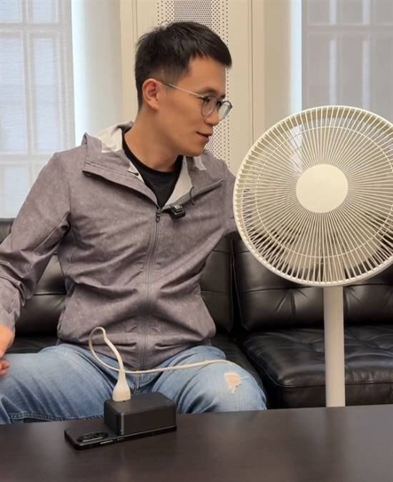 rbo4Pro：烧水壶插手机上取电开元棋牌王腾爆改REDMI Tu(图5)